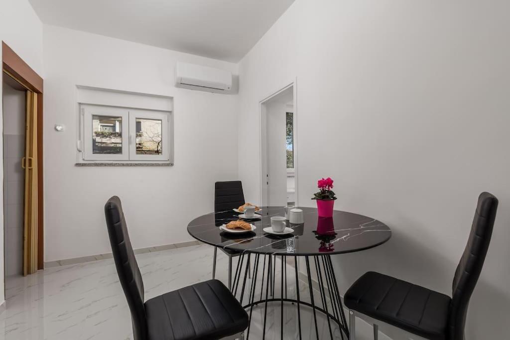 Apartman Jasmina 2 Rijeka Exterior foto